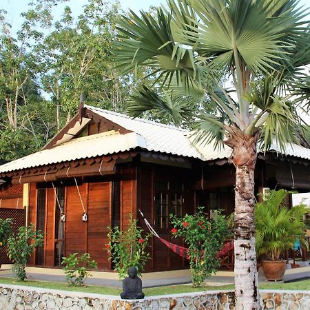 Villa Kelapa Langkawi Kuah Exterior photo